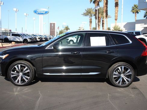 Used 2022 Volvo XC60 B5 Inscription w/ Climate Package image 4