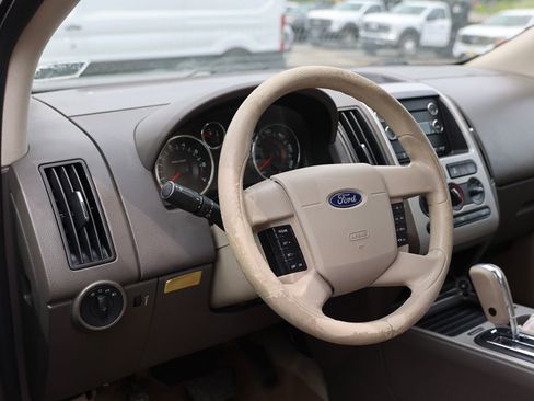 Used 2010 Ford Edge SE FWD image 7