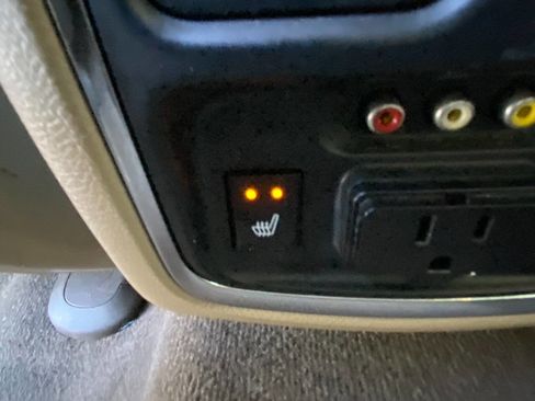 Used 2013 Jeep Grand Cherokee Overland image 43