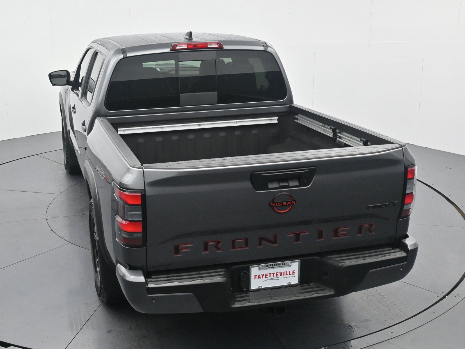 Used 2024 Nissan Frontier Pro-X w/ Pro Convenience Package RWD image 22