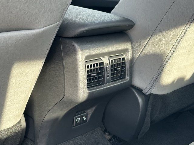 Used 2025 Toyota Camry SE w/ Convenience Package FWD image 27