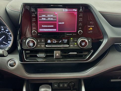 Used 2021 Toyota Highlander XSE image 37