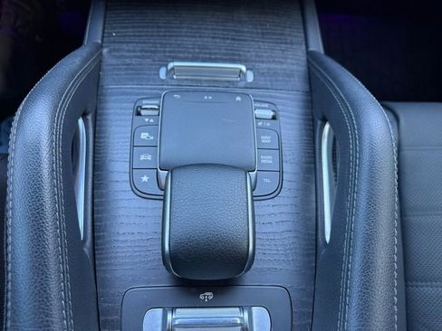 Used 2021 Mercedes-Benz GLS 580 4MATIC image 5