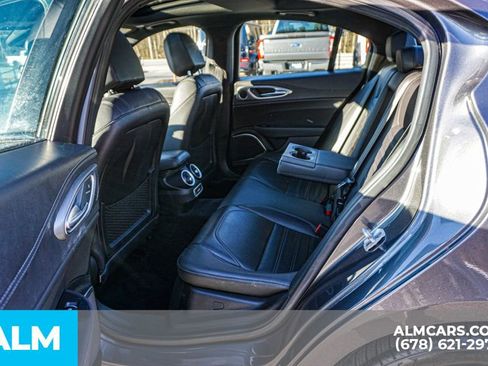 Used 2023 Alfa Romeo Giulia Veloce image 22