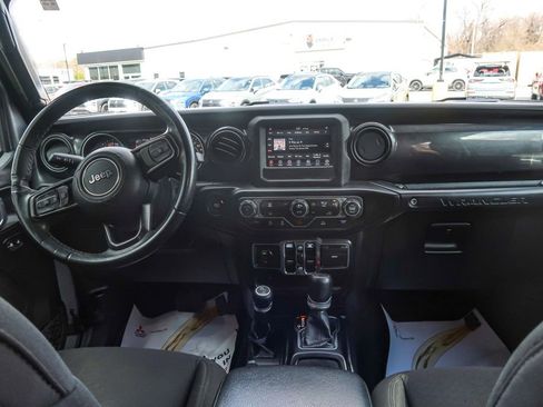 Used 2021 Jeep Wrangler Unlimited Sport image 16