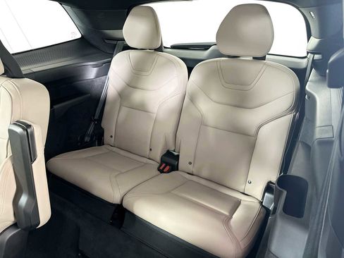 New 2025 Volvo EX90 Ultra image 23