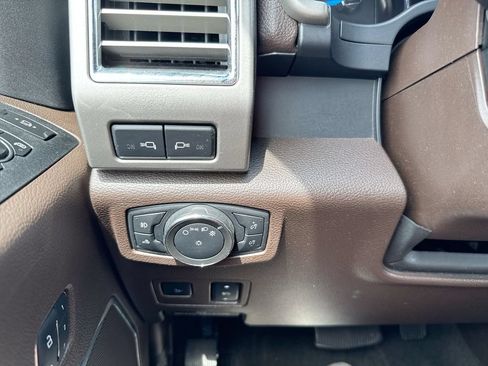 Used 2017 Ford F350 King Ranch w/ King Ranch Ultimate Package AWD/4WD image 19