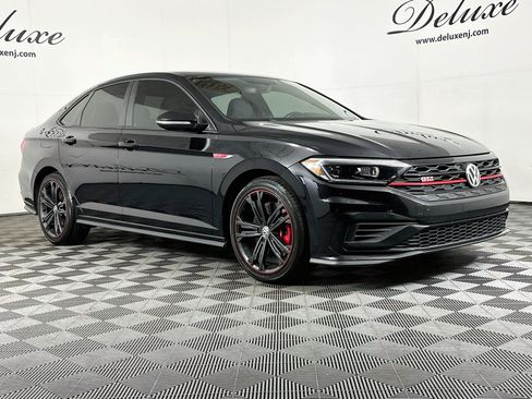 Used 2019 Volkswagen Jetta GLI FWD image 1