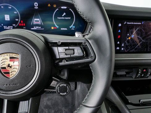 Certified 2024 Porsche Cayenne AWD/4WD image 11