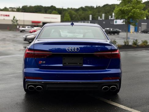 Used 2022 Audi S6 Premium Plus w/ S6 Executive Package AWD/4WD image 5