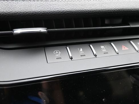 New 2026 Jeep Grand Cherokee L 4WD image 17