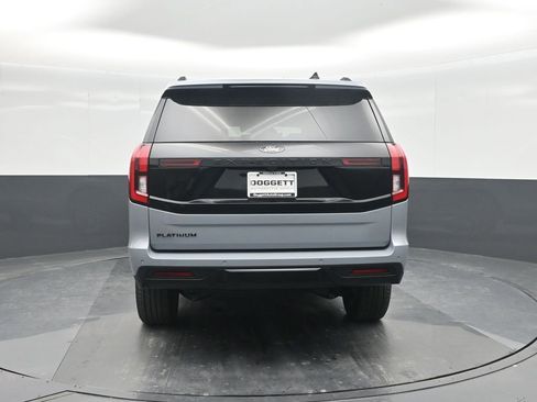 New 2025 Ford Expedition Platinum w/ Stealth Performance Package AWD/4WD image 17