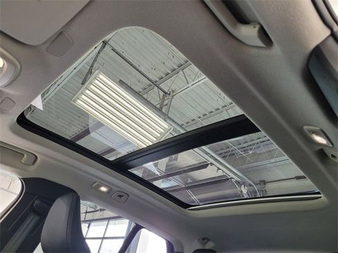 New 2026 Volvo XC40 B5 Core w/ Climate Package image 16