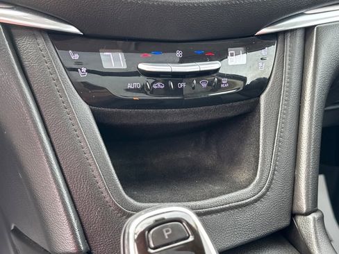 Certified 2018 Cadillac XT5 Premium Luxury image 21