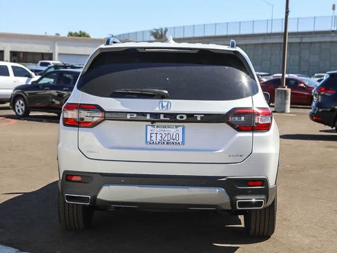 Used 2026 Honda Pilot Elite image 5