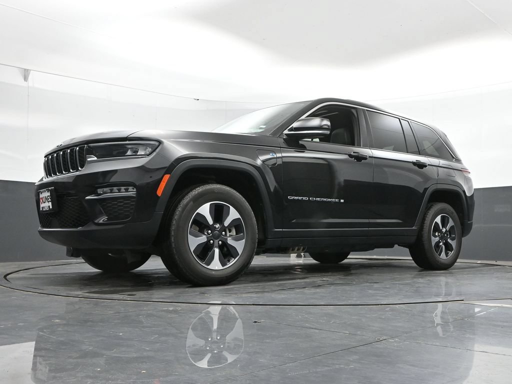 Used 2024 Jeep Grand Cherokee Limited 4xe AWD/4WD image 47