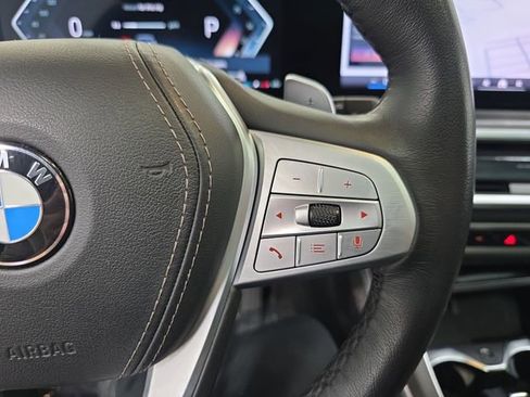 Certified 2025 BMW X7 xDrive40i image 15