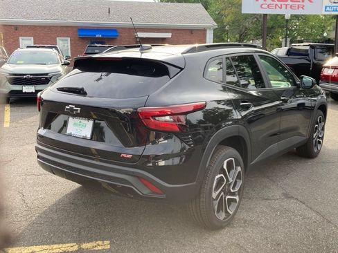 New 2026 Chevrolet Trax RS w/ Driver Confidence Package FWD image 28