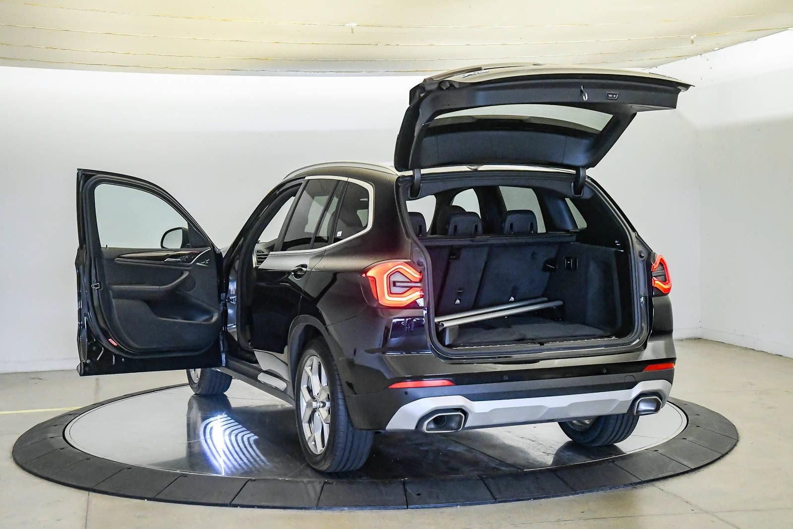Certified 2023 BMW X3 sDrive30i w/ Convenience Package RWD image 24