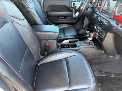 Used 2020 Jeep Gladiator Rubicon image 11