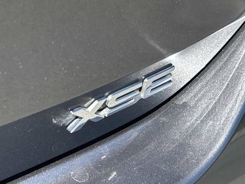 Used 2023 Toyota Highlander XSE FWD image 13