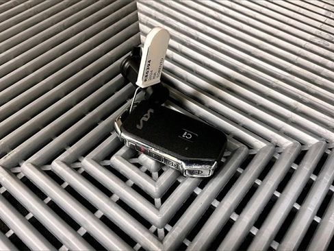 Used 2024 Kia Sorento SX Prestige image 10