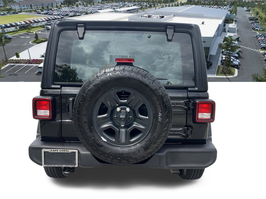 Used 2025 Jeep Wrangler Sport AWD/4WD image 11