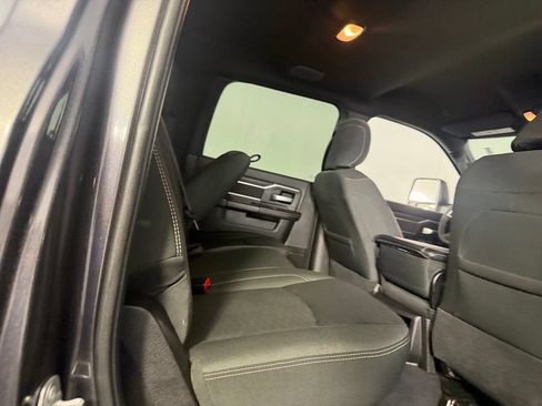 Used 2025 RAM 2500 Big Horn AWD/4WD image 28