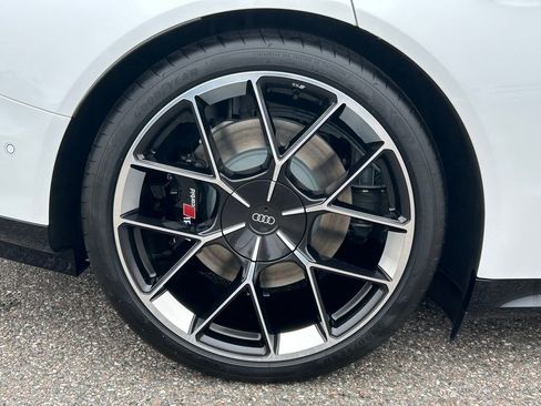 New 2026 Audi RS e-tron GT Base image 69
