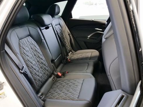 New 2025 Audi SQ5 Premium Plus image 16