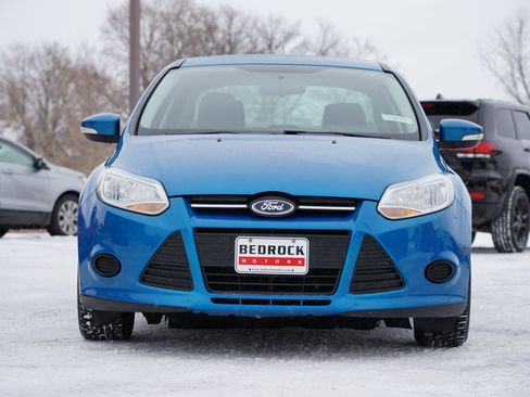Used 2014 Ford Focus SE w/ SE Winter Package image 8