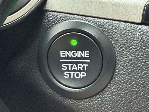 Used 2020 Ford Escape SE AWD/4WD image 34