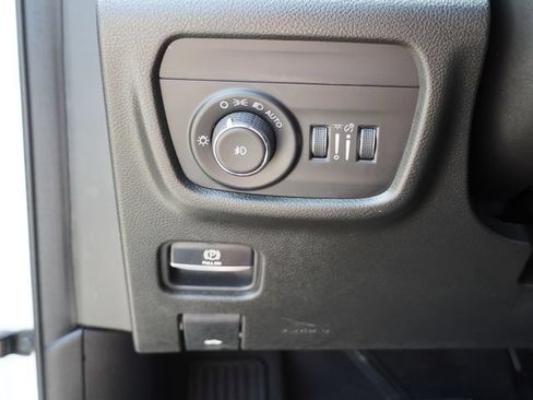 Used 2023 Jeep Grand Cherokee L Limited AWD/4WD image 22