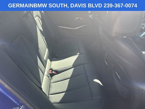 Used 2022 BMW 330i Sedan w/ M Sport Package image 27