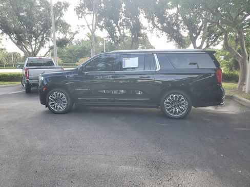 Certified 2023 GMC Yukon XL Denali Ultimate AWD/4WD image 2