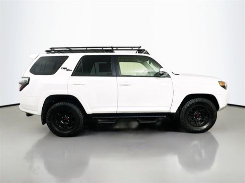 Used 2022 Toyota 4Runner TRD Off-Road Premium image 7