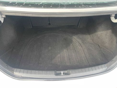 Used 2017 Hyundai Elantra Limited w/ Limited Tech Package 04 image 10