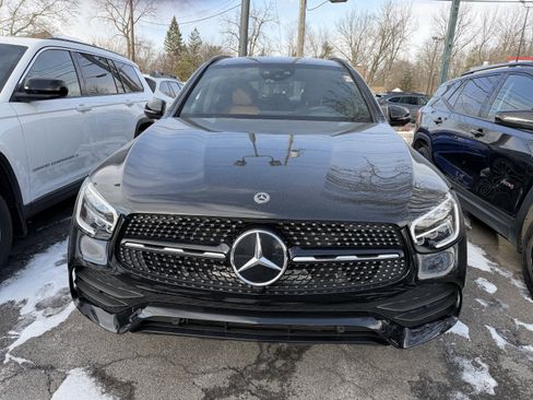 Used 2022 Mercedes-Benz GLC 300 image 3
