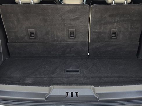 Used 2020 Ford Expedition XLT w/ Equipment Group 201A RWD image 9