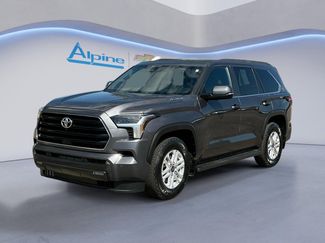 Used 2025 Toyota Sequoia SR5 AWD/4WD video 1