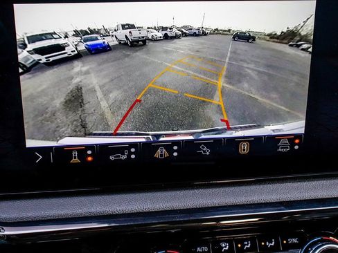 Used 2024 GMC Sierra 1500 AT4 w/ Technology Package AWD/4WD image 19
