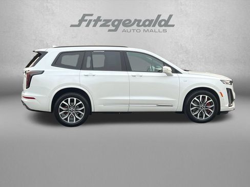 Certified 2024 Cadillac XT6 Sport w/ Technology Package AWD/4WD image 3