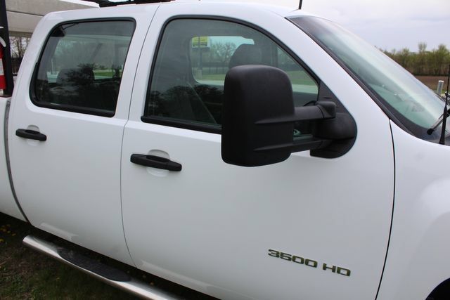 Used 2014 Chevrolet Silverado 3500 W/T AWD/4WD image 7