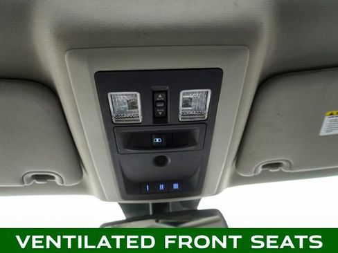 Used 2018 RAM 1500 Laramie image 29