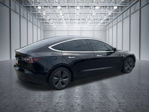 Used 2018 Tesla Model 3 Long Range RWD image 10