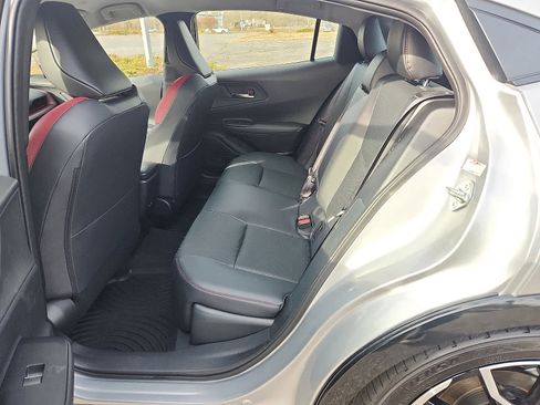 Certified 2025 Toyota Prius Plug-In Hybrid image 11