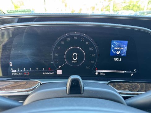 Used 2021 Cadillac Escalade Sport Platinum w/ Heavy-Duty Trailer Package image 32