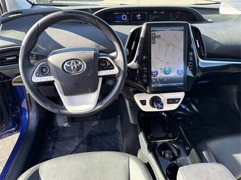 Used 2018 Toyota Prius Three image 18