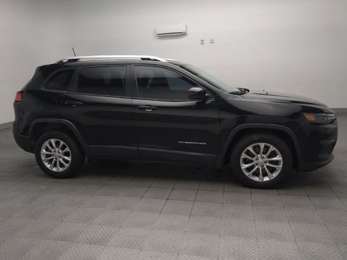Used 2021 Jeep Cherokee Latitude FWD image 11