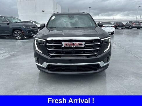 Used 2024 GMC Acadia Elevation image 19